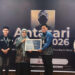 PLT Kadisdikbud Kotabaru H Asriady Sulaiman mewakili Bupati Muhammad Rusli saat menerima penghargaan Antasari Award 2026 di Hotel Tree Park Banjarmasin, Rabu (4/2).