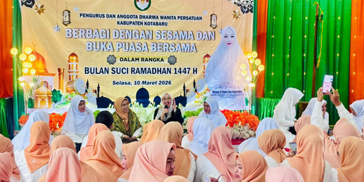 DWP Kotabaru saat melakukan pertemuan rutin di Gedung Wanita Ratu Intan, Selasa (10/3) sore.