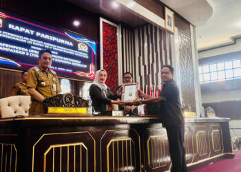 DPRD Kotabaru saat menggelar rapat paripurna, Senin (6/4).