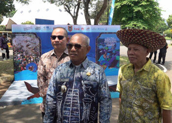 BUPATI Kotabaru H Muhammad Rusli saat menghadiri peresmian penandatangan Dermaga Pasar Terapung di TMII Jakarta, Sabtu (11/4).