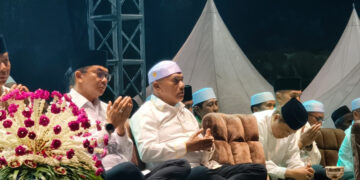 BUPATI Kotabaru H Muhammad Rusli saat menghadiri Haul H Andi Arsyad Petta Tahang bin La Conding Petta Tappu di Masjid Agung Al-Falah, Kabupaten Tanbu.