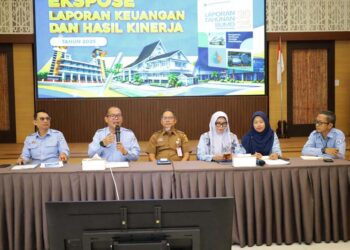 EKSPOSE Laporan Keuangan dan Kinerja PAM Bandarmasih disampaikan Direktur Utama PAM Bandarmasih, Zulbadi, didampingi Direktur Operasional Irwan Firmana, Direktur Umum dan Pemasaran Hj Yulia Riana Sari, serta dihadiri Ketua Dewan Komisaris PAM Bandarmasih, H Edy Wibowo.