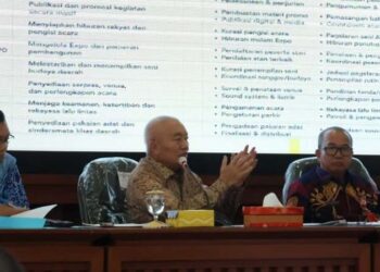 Gubernur Kalimantan Selatan, H Muhidin saat memimpin rapat persiapan pelaksanaan Hari Jadi ke-76 Provinsi Kalsel tahun 2026