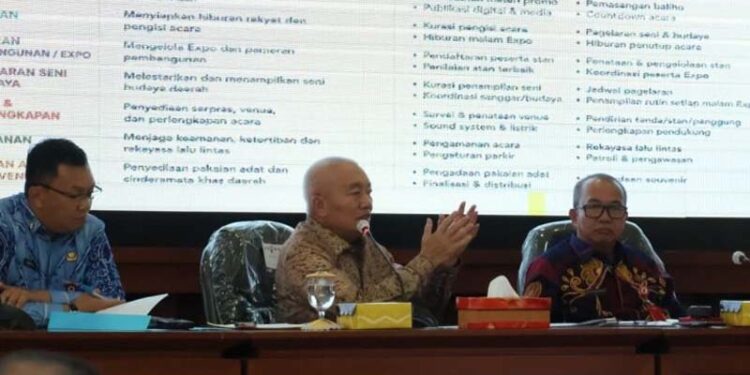 Gubernur Kalimantan Selatan, H Muhidin saat memimpin rapat persiapan pelaksanaan Hari Jadi ke-76 Provinsi Kalsel tahun 2026