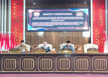 Dewan Kotabaru Sahkan Dua Raperda