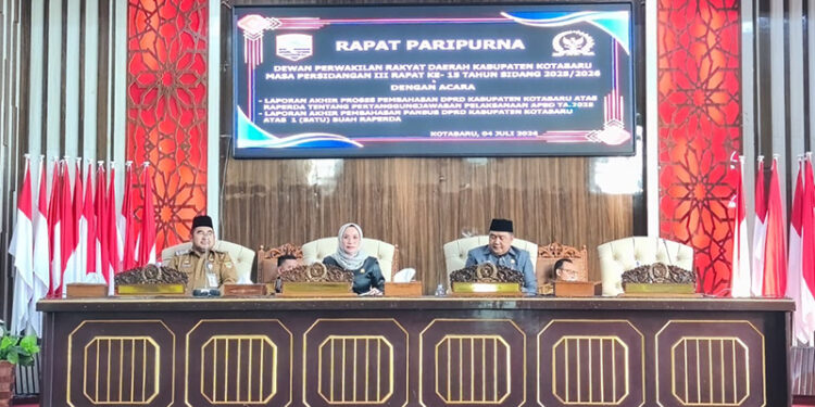Dewan Kotabaru Sahkan Dua Raperda