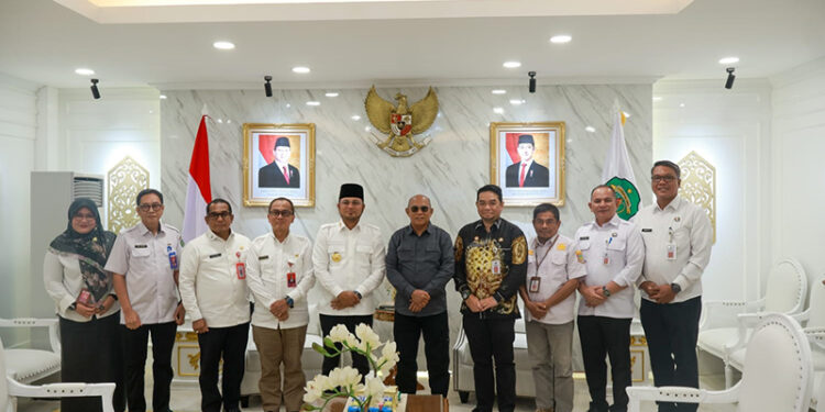 Bupati Rusli Audiensi dengan Gubernur Kaltim