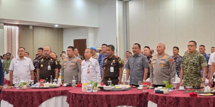 Sekdaprov Kalimantan Selatan, HM Syarifuddin saat menghadiri Coffee Morning Forum Koordinasi Pimpinan Daerah (Foropimda) yang diinisiasi Kapolda Kalsel, Irjen Pol Dr Rosyanto Yudha Hermawan, di Banjarmasin