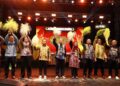 Sekdaprov Kalimantan Selatan, HM Syarifuddin berama isteri dan Bupati Tapin, H Yamani berfoto bersama usai pembukaan Tapin Art Fest 2026 di Ruang Terbuka Publik Kawasan Rantau Baru, Kabupaten Tapin