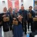Gubernur Kalimantan Selatan, H Muhidin bersama isteri, Hj Fathul Jannah, Wakil Gubernur (Wagub), H Hasnuryadi Sulaiman dan isteri menerima bingkisan pada pembukaan Kalsel Expo 20260