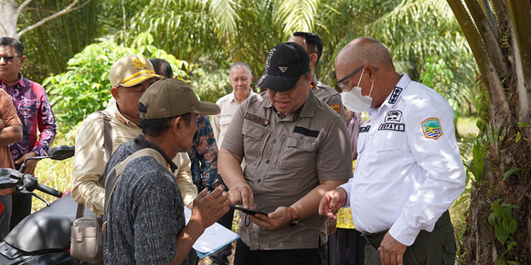 Bupati Rusli Tinjau Pembagunan Jalan Tembus Jembatan Tanjung Serdang