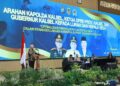 GUBERNUR Kalimantan Selatan H Muhidin menyampaikan sambutan pada dialog dan arahan Gubernur, Kapolda, dan Ketua DPRD kepada seluruh lurah/kepala desa terkait optimalisasi peran lurah dan kepala desa dalam penanggulangan karhutla di Kalsel, di aula Polda Kalsel di Banjarbaru.